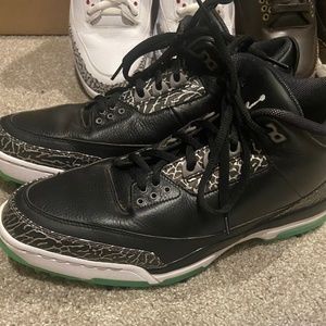 Jordan 3 Golf Glows Size 13